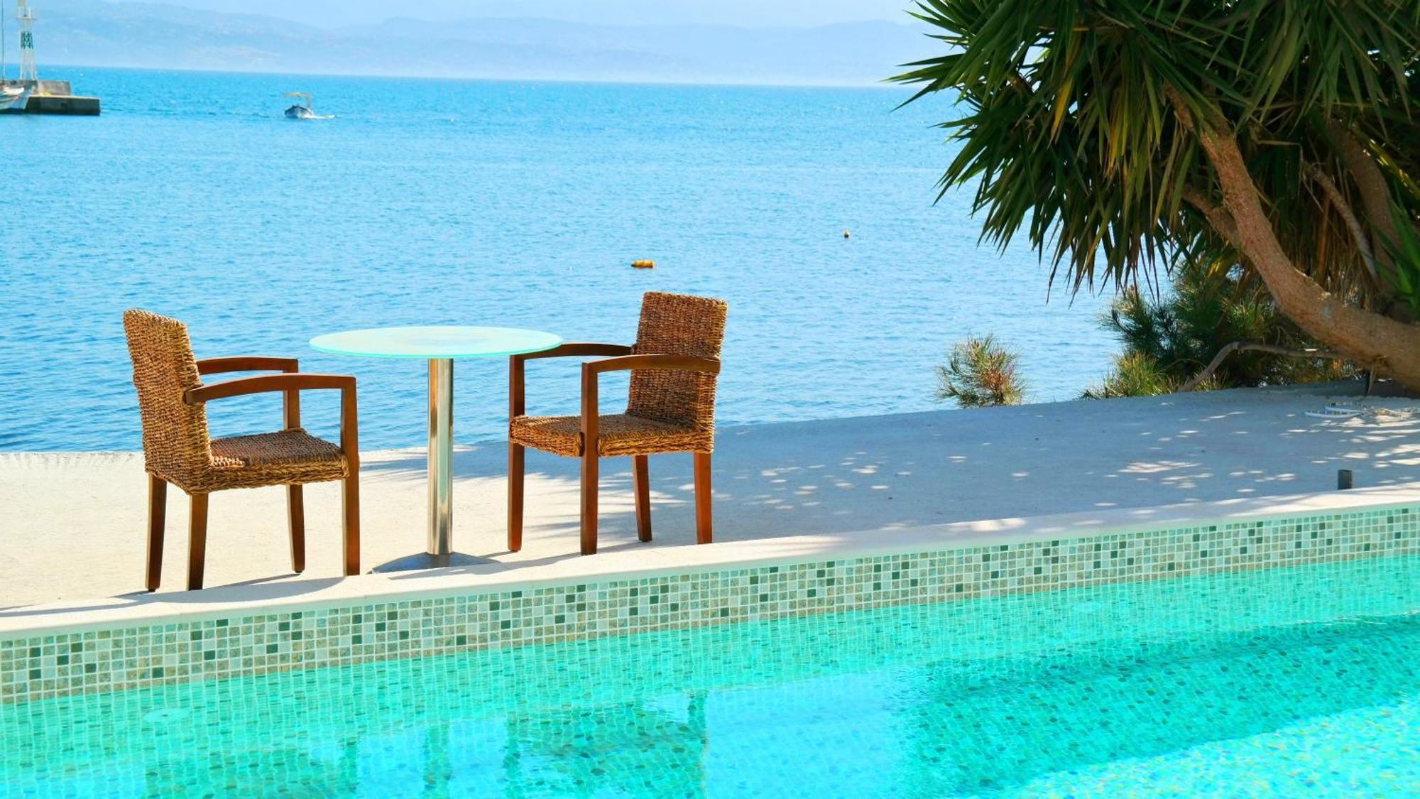 Porto Evia Boutique Hotel Амарінтос Екстер'єр фото