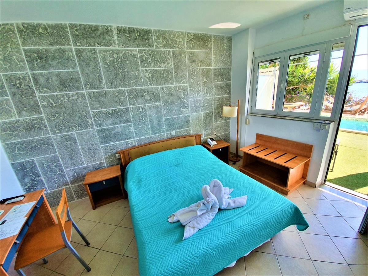 Porto Evia Boutique Hotel Амарінтос Екстер'єр фото